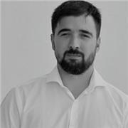 Arquitecto joven con mucha experiencia en diseño y materialización de ideas con carácter docente para enseñar a todas las edades